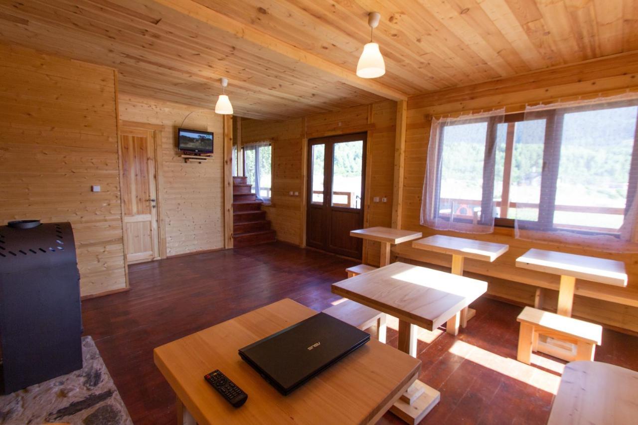 Guesthouse Gio Kashveti Exteriör bild