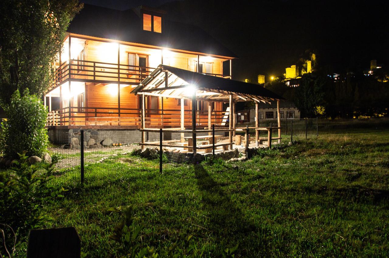 Guesthouse Gio Kashveti Exteriör bild