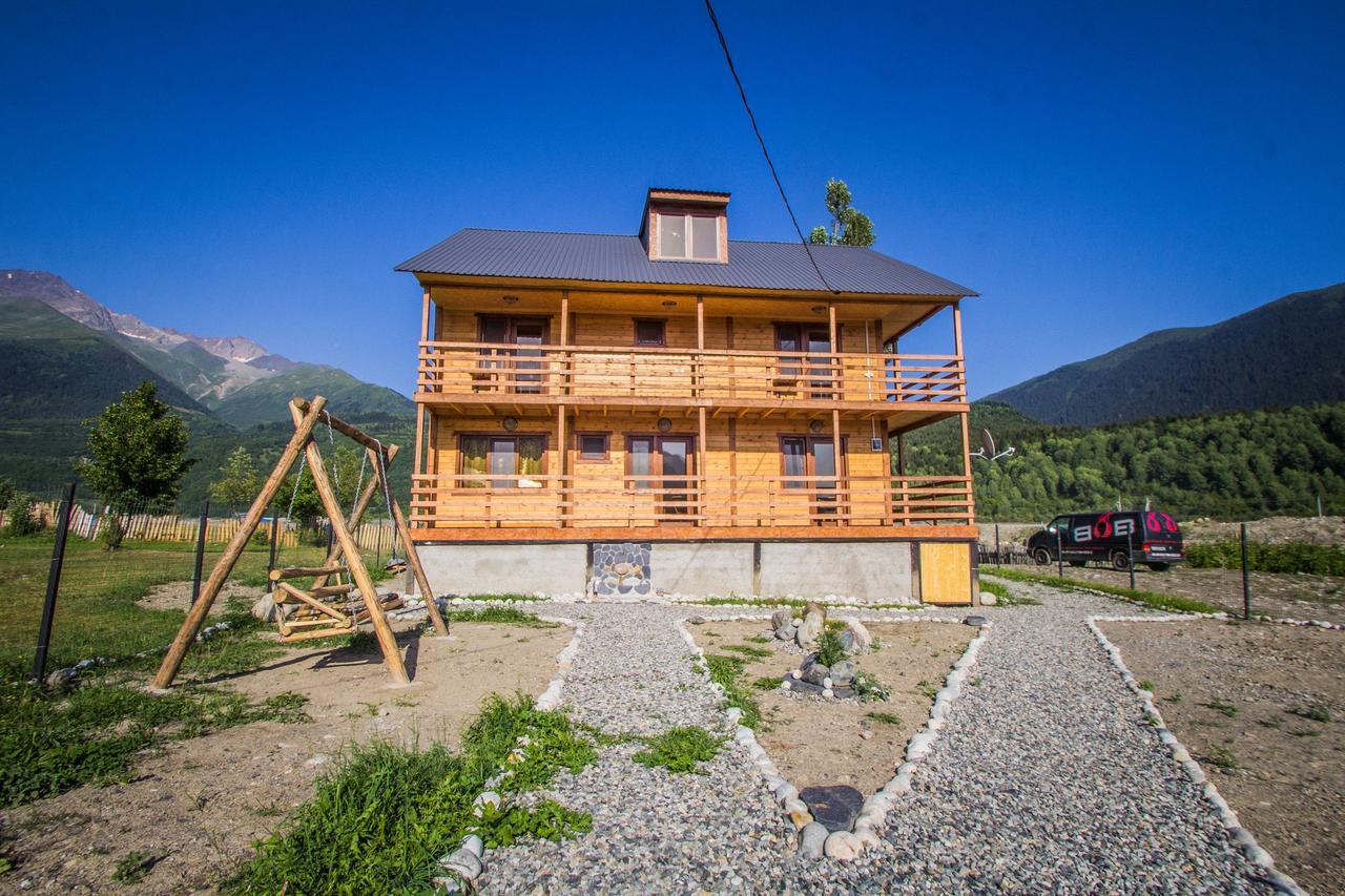 Guesthouse Gio Kashveti Exteriör bild